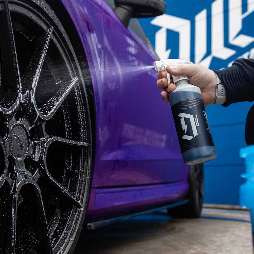 Duel Axis Non Acidic Wheel Cleaner